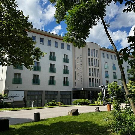 Europahaus Wien Bagian luar foto
