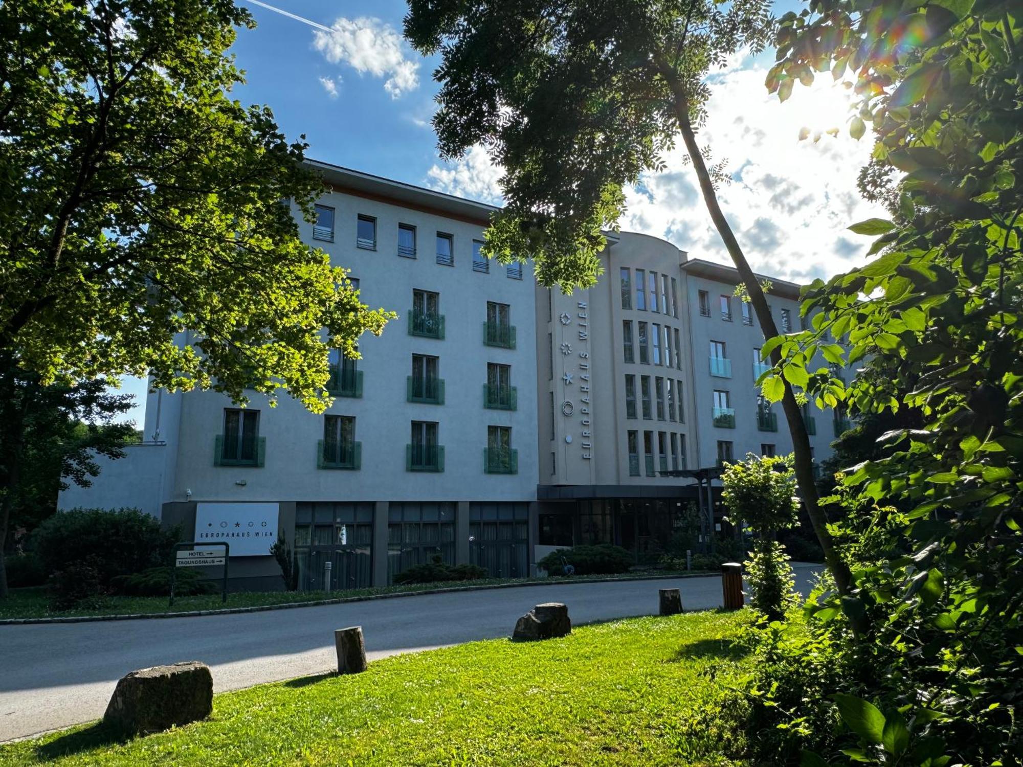 Europahaus Wien Bagian luar foto