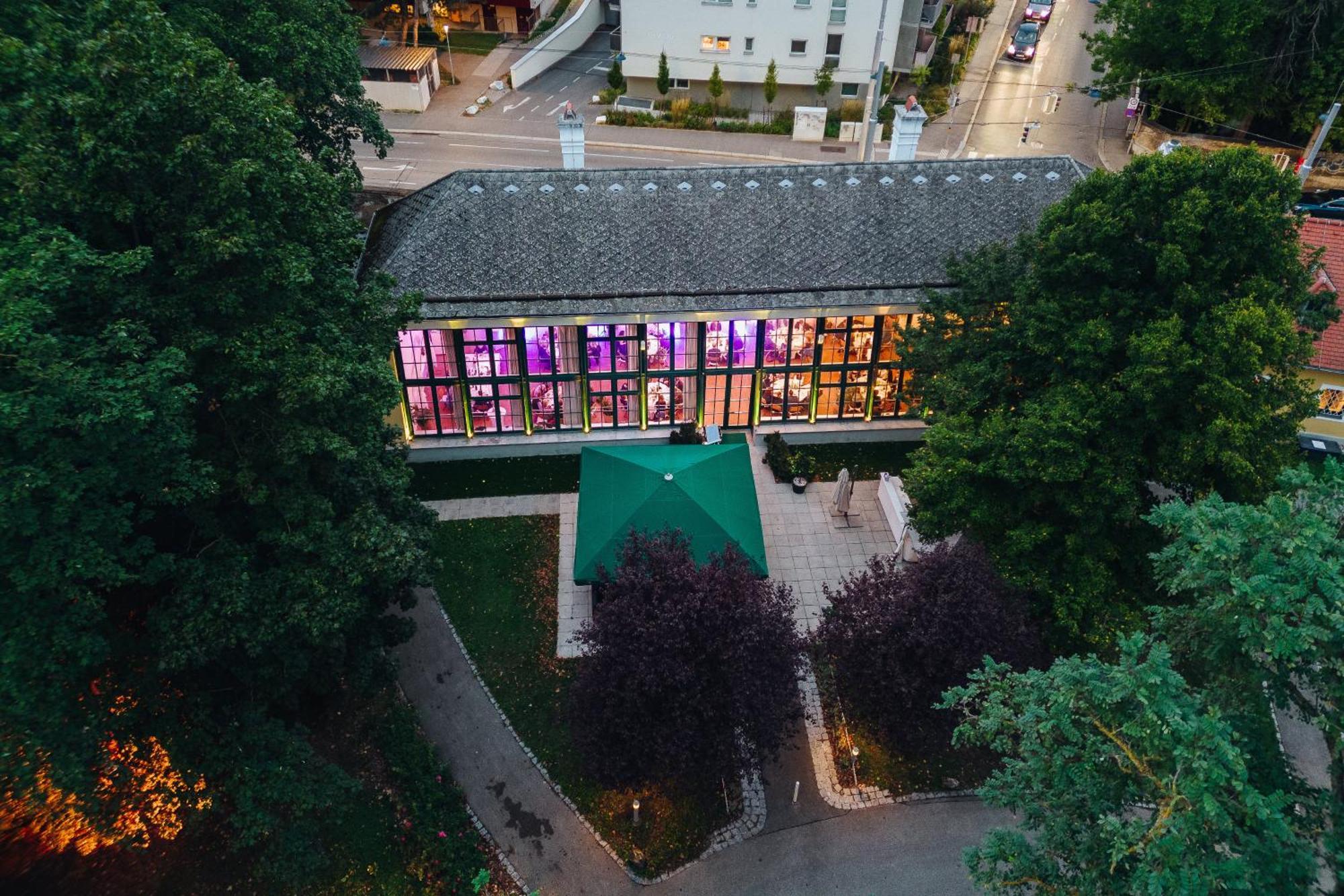 Europahaus Wien Bagian luar foto