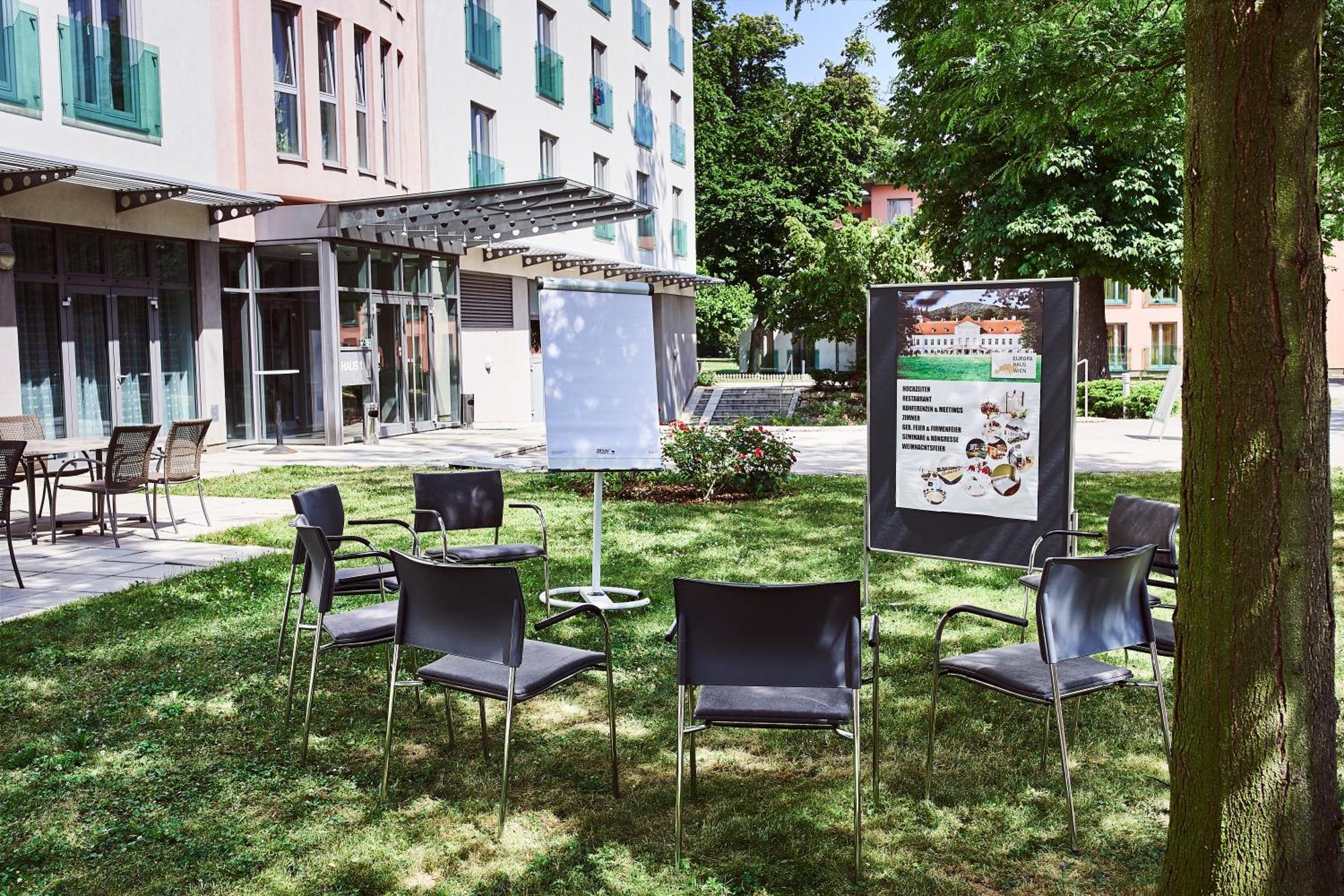 Europahaus Wien Bagian luar foto