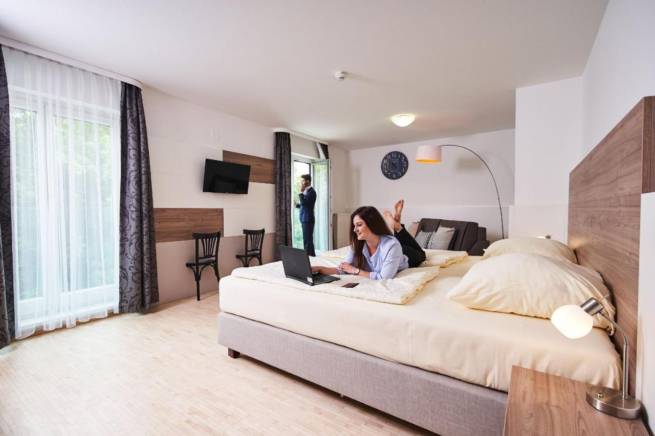 Europahaus Wien Bagian luar foto